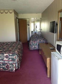 Dollinger'S Motor Inn Albion Exterior photo